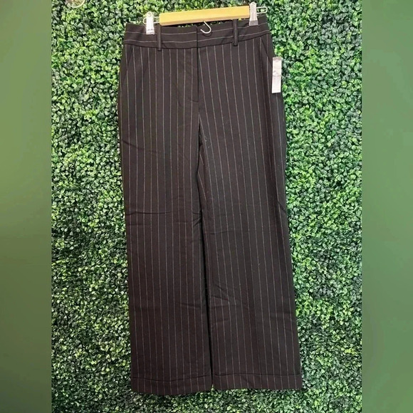 The Limited Pinstripe Pant - Size 2P NWT - Picture 2 of 8